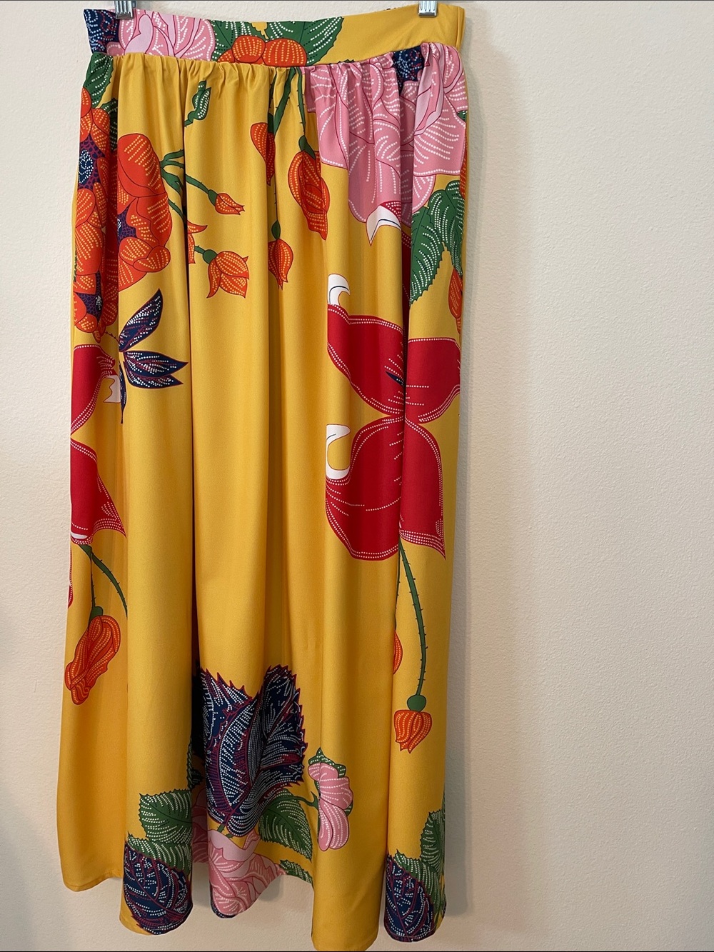NWOT Vibrant Floral Maxi Skirt with Pockets - Picture 3 of 16